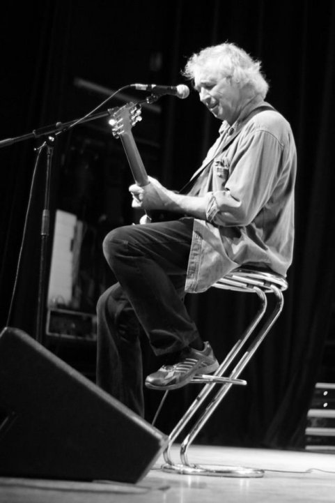 Mick Clarke at the Seven Nights To Blues Festival, France, February 2013 Photo by David Cooper
