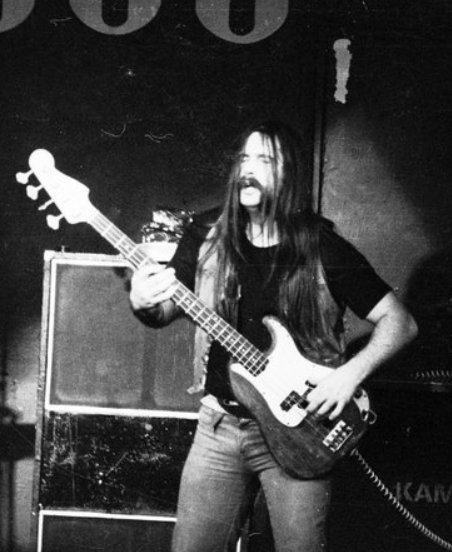 Stuart 'Mac' McDonald - Bass Player